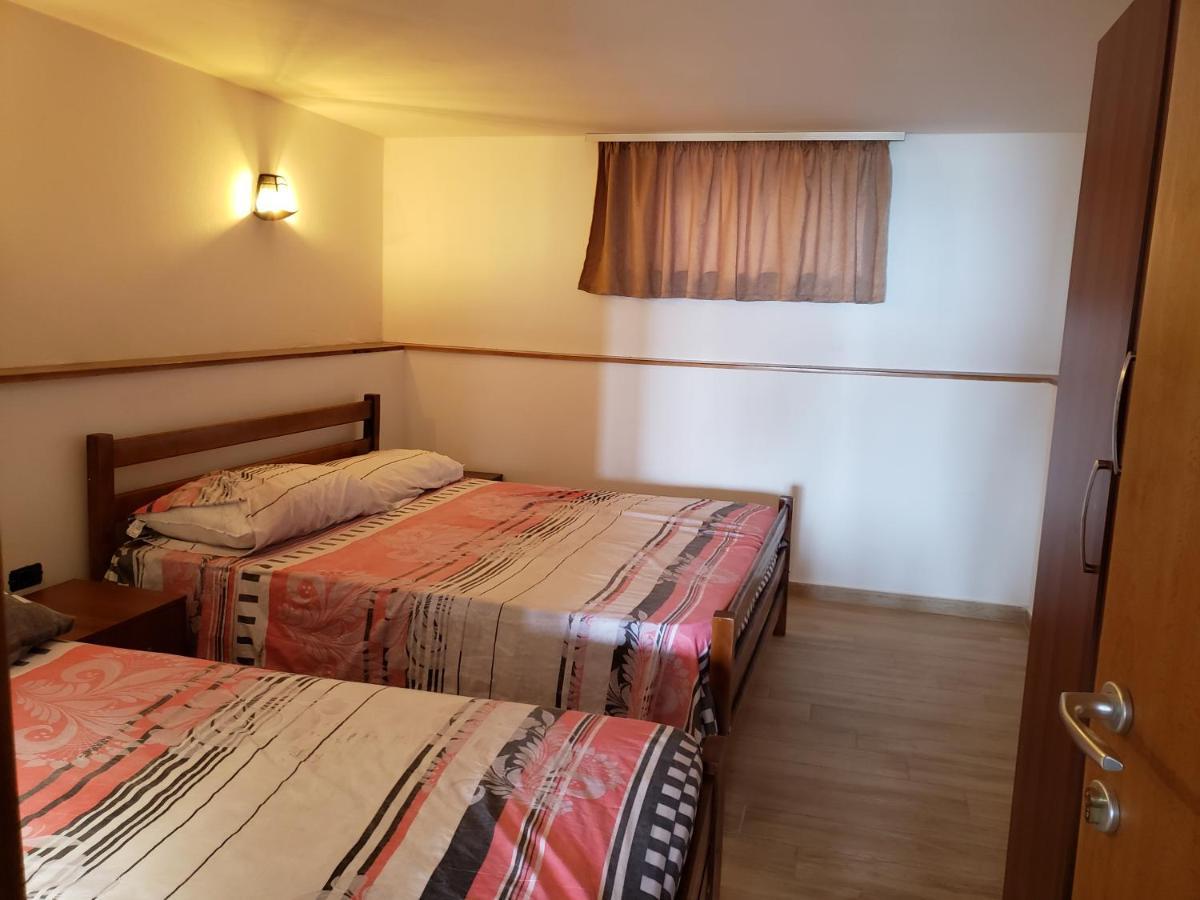 Hotel Brifs Shëngjin Extérieur photo